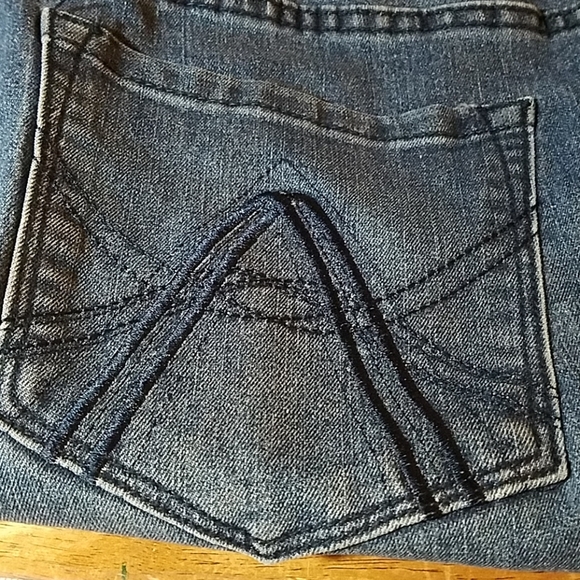 Avenue Boot Cut 18 Average Jeans - Picture 3 of 4